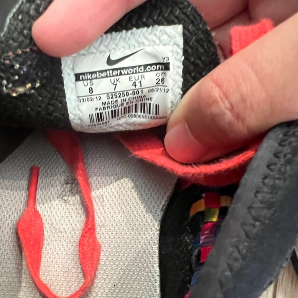 nike sneaker - Picture 5 of 5